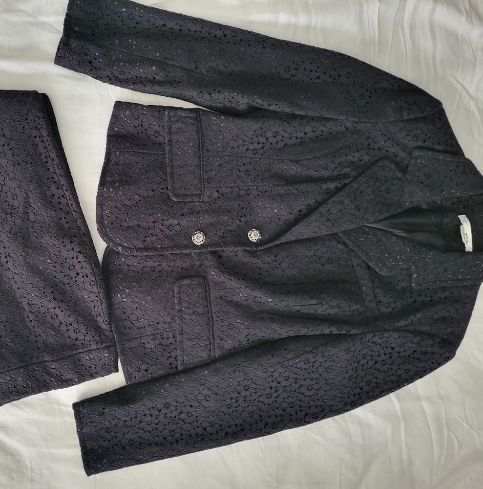 Elegant Black Lace Women's Jacket